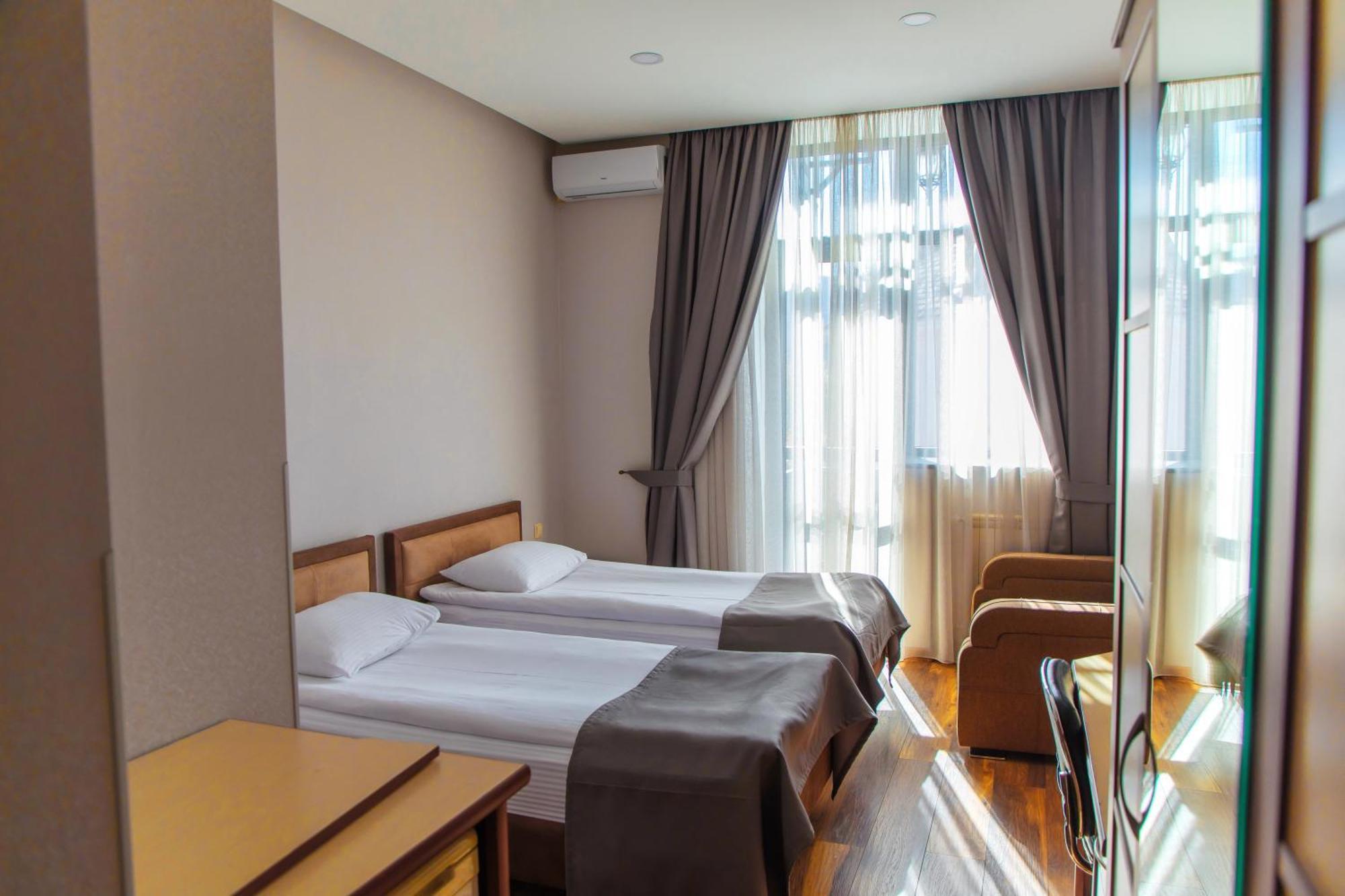 Irmeni Hotel Tbilisi Exterior foto