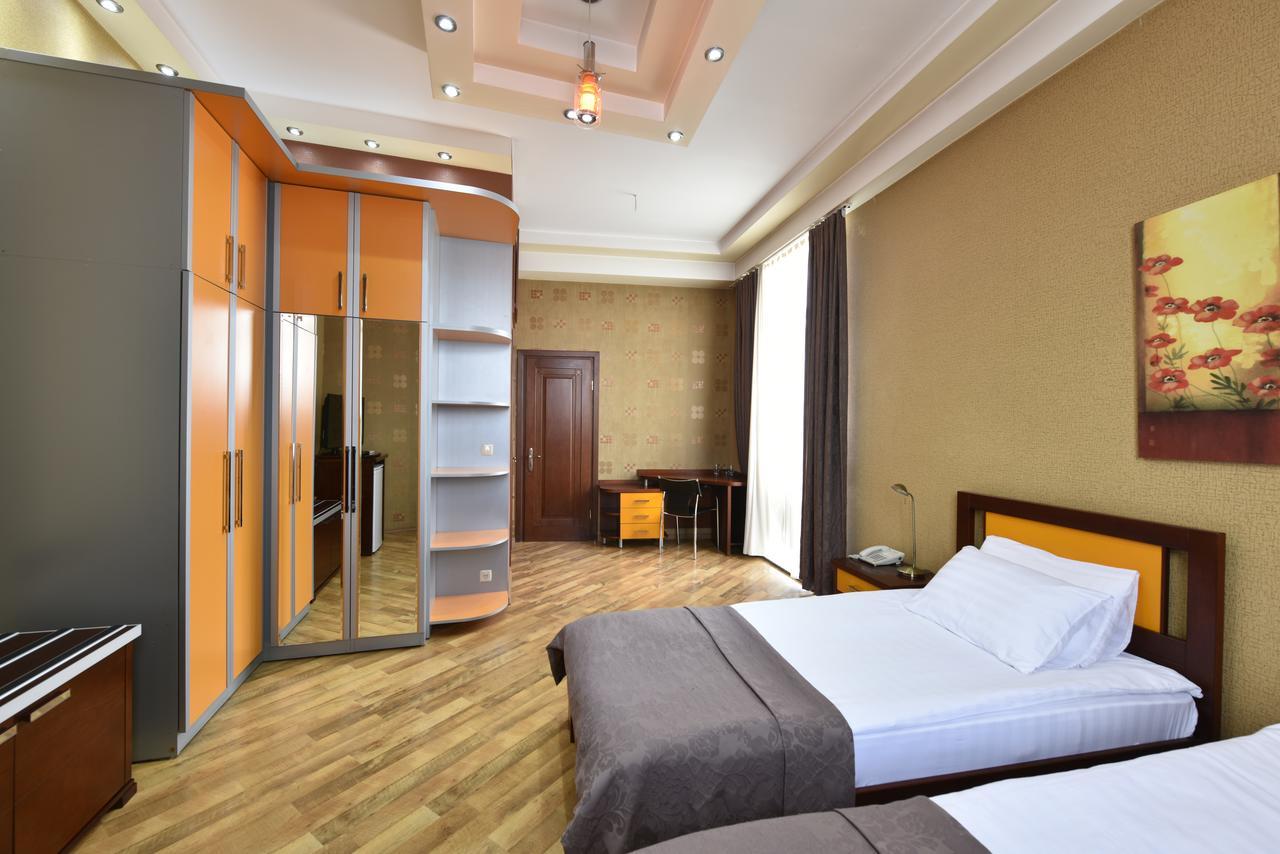 Irmeni Hotel Tbilisi Exterior foto
