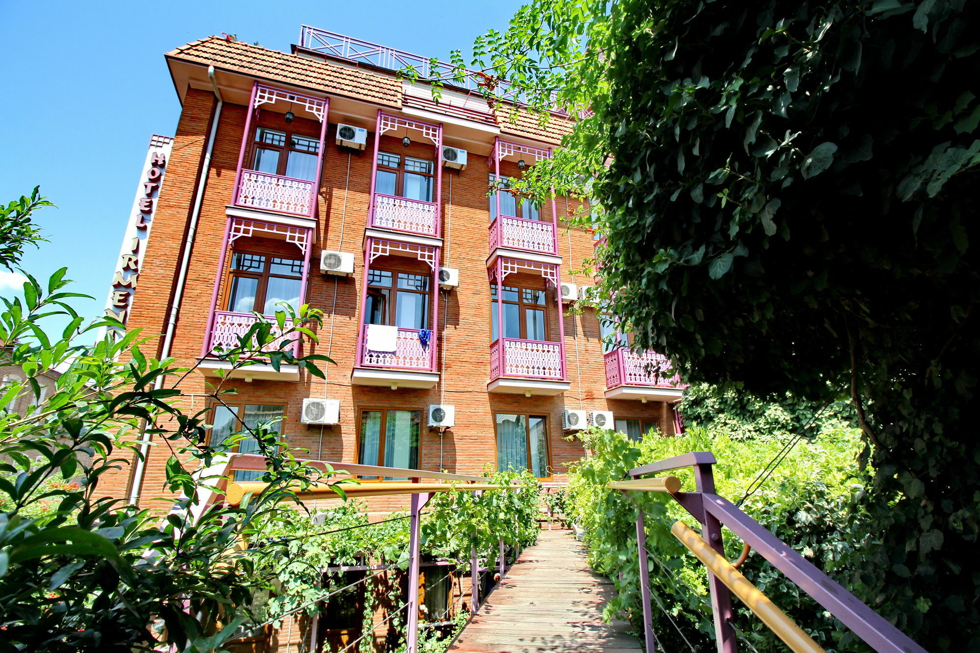 Irmeni Hotel Tbilisi Exterior foto